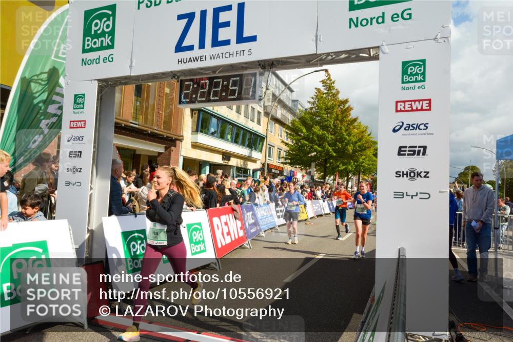 20.09.2026 - PSD Bank Halbmarathon LAZAROV Photography http://msf.ph/oto/10556921 20.09.2026 12:22:51 Ziel 1378, 1391, 1939, 2319, 2710, 3245, 3358, 3541, 4032 meine-sportfotos.de