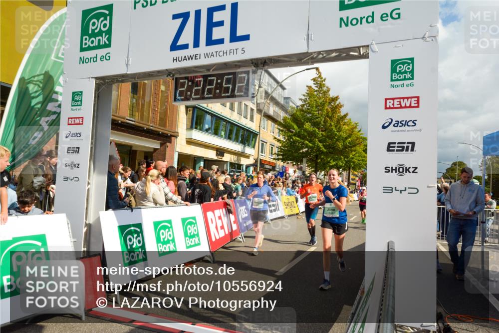20.09.2026 - PSD Bank Halbmarathon LAZAROV Photography http://msf.ph/oto/10556924 20.09.2026 12:22:52 Ziel 1378, 1391, 1939, 2319, 2710, 3245, 3358, 3541, 4032 meine-sportfotos.de