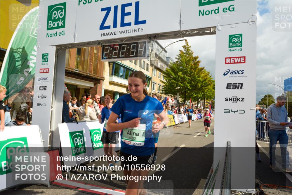 20.09.2026 - PSD Bank Halbmarathon LAZAROV Photography http://msf.ph/oto/10556928 20.09.2026 12:22:53 Ziel 1378, 1391, 1939, 2319, 2710, 3245, 3358, 3541, 4032 meine-sportfotos.de