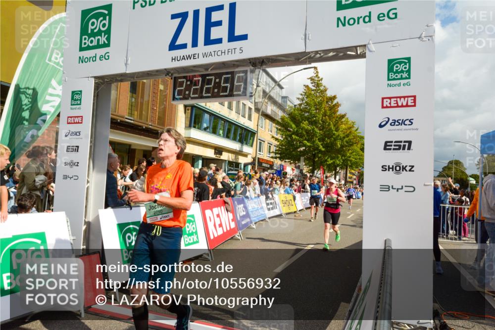 20.09.2026 - PSD Bank Halbmarathon LAZAROV Photography http://msf.ph/oto/10556932 20.09.2026 12:22:54 Ziel 1378, 1391, 1939, 2319, 2710, 3245, 3358, 3541, 4032 meine-sportfotos.de