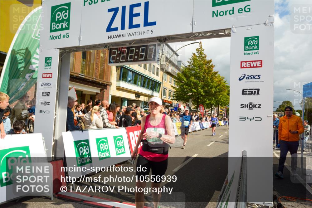 20.09.2026 - PSD Bank Halbmarathon LAZAROV Photography http://msf.ph/oto/10556939 20.09.2026 12:22:56 Ziel 1295, 1378, 1391, 1939, 2319, 2337, 2710, 3541, 4032, 4202 meine-sportfotos.de