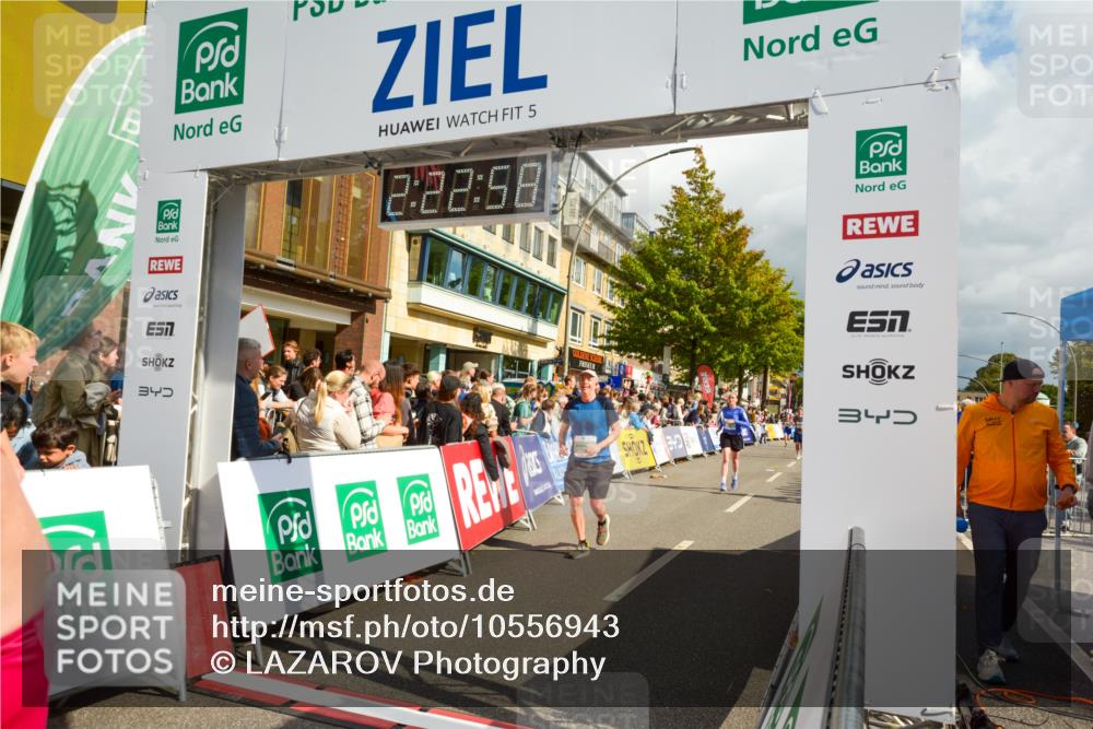 20.09.2026 - PSD Bank Halbmarathon LAZAROV Photography http://msf.ph/oto/10556943 20.09.2026 12:22:57 Ziel 1295, 1378, 1391, 1939, 2319, 2337, 2710, 3541, 4032, 4202 meine-sportfotos.de