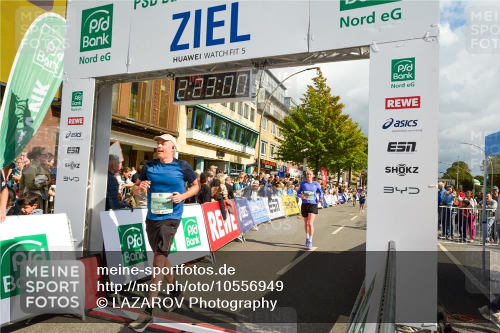 20.09.2026 - PSD Bank Halbmarathon LAZAROV Photography http://msf.ph/oto/10556949 20.09.2026 12:22:59 Ziel 1295, 1378, 1391, 2319, 2337, 2710, 3541, 4032, 4202 meine-sportfotos.de