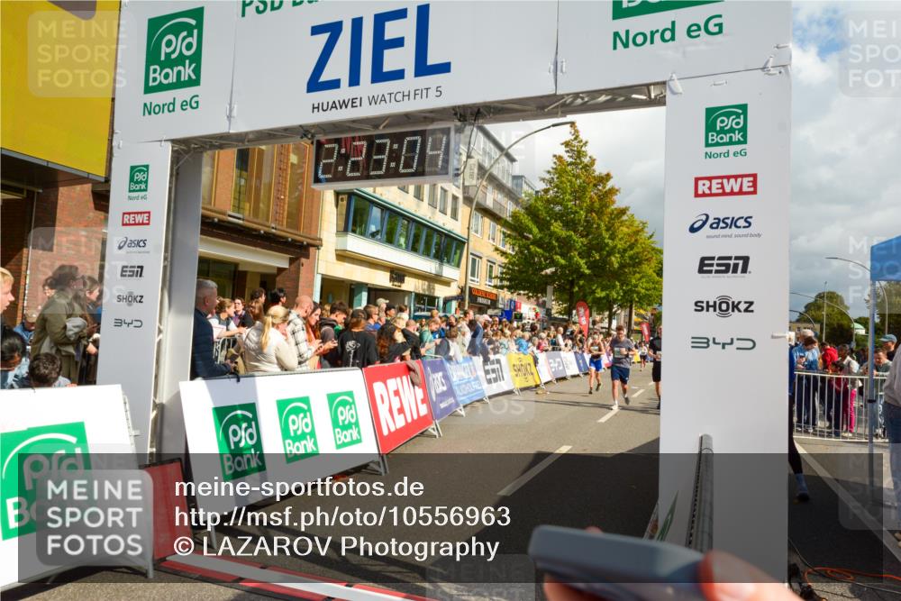 20.09.2026 - PSD Bank Halbmarathon LAZAROV Photography http://msf.ph/oto/10556963 20.09.2026 12:23:03 Ziel 1295, 1378, 1391, 2337, 2746, 4202, 4284 meine-sportfotos.de