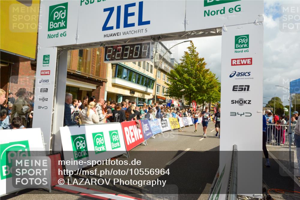 20.09.2026 - PSD Bank Halbmarathon LAZAROV Photography http://msf.ph/oto/10556964 20.09.2026 12:23:04 Ziel 1295, 1378, 1391, 2337, 2746, 4202, 4271, 4284 meine-sportfotos.de