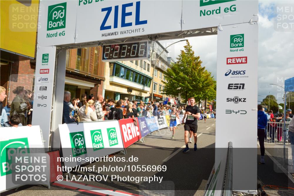 20.09.2026 - PSD Bank Halbmarathon LAZAROV Photography http://msf.ph/oto/10556969 20.09.2026 12:23:05 Ziel 1295, 1378, 1391, 2337, 2746, 4202, 4271, 4284 meine-sportfotos.de