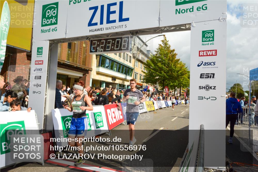 20.09.2026 - PSD Bank Halbmarathon LAZAROV Photography http://msf.ph/oto/10556976 20.09.2026 12:23:07 Ziel 1295, 1378, 2337, 2746, 2916, 4202, 4271, 4284 meine-sportfotos.de