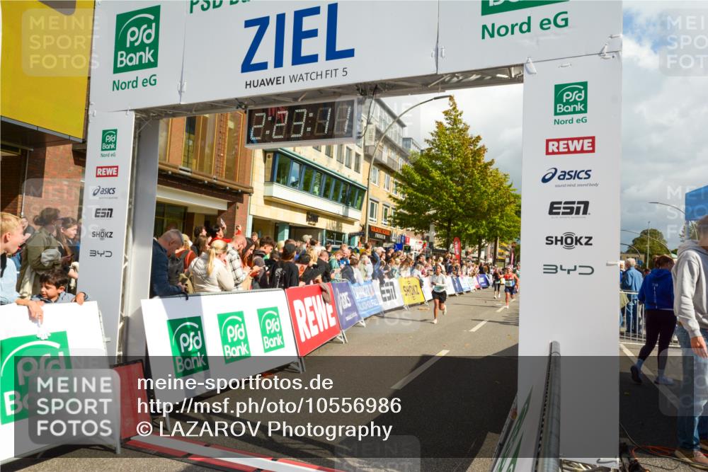 20.09.2026 - PSD Bank Halbmarathon LAZAROV Photography http://msf.ph/oto/10556986 20.09.2026 12:23:10 Ziel 1295, 2193, 2337, 2746, 2916, 4202, 4271, 4284 meine-sportfotos.de