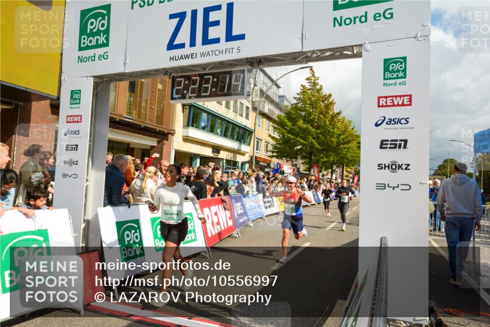 20.09.2026 - PSD Bank Halbmarathon LAZAROV Photography http://msf.ph/oto/10556997 20.09.2026 12:23:14 Ziel 1295, 2193, 2746, 2916, 4202, 4271, 4284 meine-sportfotos.de