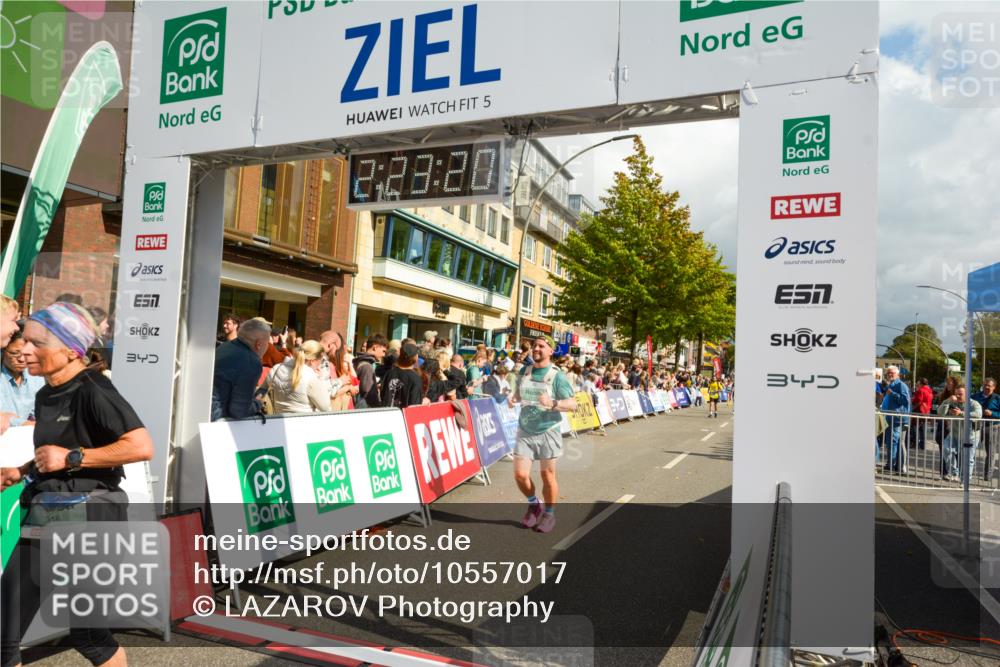 20.09.2026 - PSD Bank Halbmarathon LAZAROV Photography http://msf.ph/oto/10557017 20.09.2026 12:23:19 Ziel 2193, 2746, 2916, 4271, 4284, 4628, 4667 meine-sportfotos.de