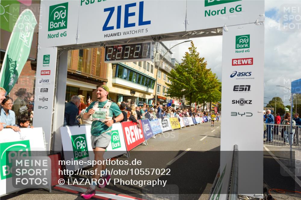 20.09.2026 - PSD Bank Halbmarathon LAZAROV Photography http://msf.ph/oto/10557022 20.09.2026 12:23:21 Ziel 1324, 2193, 2746, 2916, 3807, 4271, 4628, 4667 meine-sportfotos.de