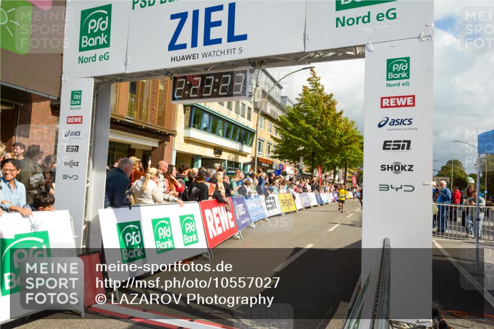 20.09.2026 - PSD Bank Halbmarathon LAZAROV Photography http://msf.ph/oto/10557027 20.09.2026 12:23:23 Ziel 1324, 1884, 2193, 2384, 2916, 3650, 3807, 4628, 4667 meine-sportfotos.de