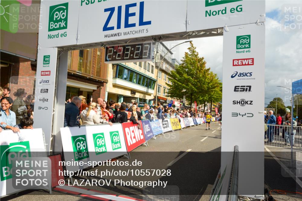 20.09.2026 - PSD Bank Halbmarathon LAZAROV Photography http://msf.ph/oto/10557028 20.09.2026 12:23:23 Ziel 1324, 1884, 2193, 2384, 2916, 3650, 3807, 4628, 4667 meine-sportfotos.de