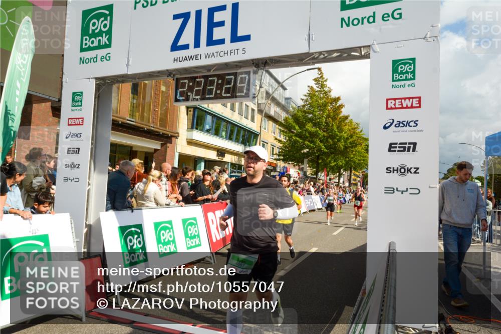 20.09.2026 - PSD Bank Halbmarathon LAZAROV Photography http://msf.ph/oto/10557047 20.09.2026 12:23:28 Ziel 1324, 1884, 2384, 2624, 3650, 3807, 3978, 4517, 4628, 4667 meine-sportfotos.de