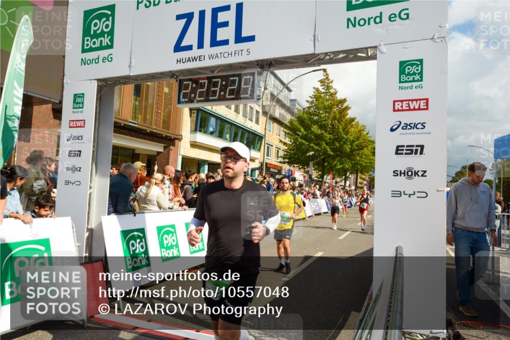20.09.2026 - PSD Bank Halbmarathon LAZAROV Photography http://msf.ph/oto/10557048 20.09.2026 12:23:28 Ziel 1324, 1884, 2384, 2624, 3650, 3807, 3978, 4517, 4628, 4667 meine-sportfotos.de