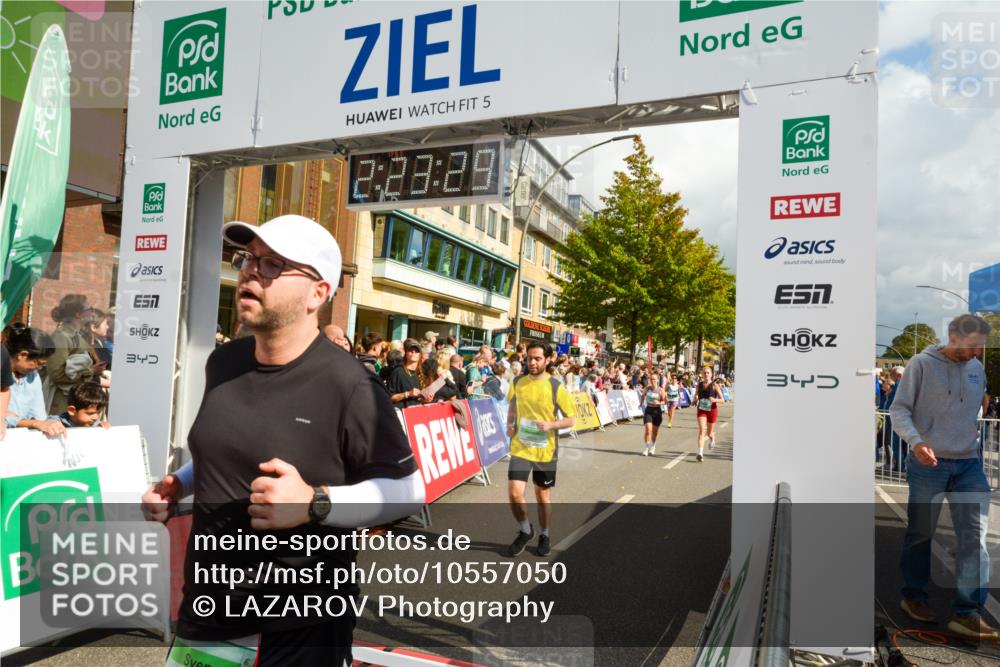 20.09.2026 - PSD Bank Halbmarathon LAZAROV Photography http://msf.ph/oto/10557050 20.09.2026 12:23:29 Ziel 1324, 1884, 2384, 2624, 3650, 3807, 3978, 4517, 4628, 4667 meine-sportfotos.de