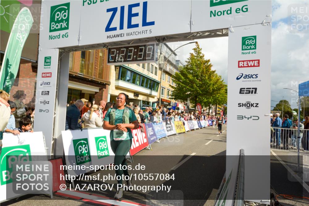 20.09.2026 - PSD Bank Halbmarathon LAZAROV Photography http://msf.ph/oto/10557084 20.09.2026 12:23:38 Ziel 1324, 1513, 1884, 1917, 1918, 2384, 2414, 2483, 2624, 3595, 3650, 3807, 3978, 4517 meine-sportfotos.de