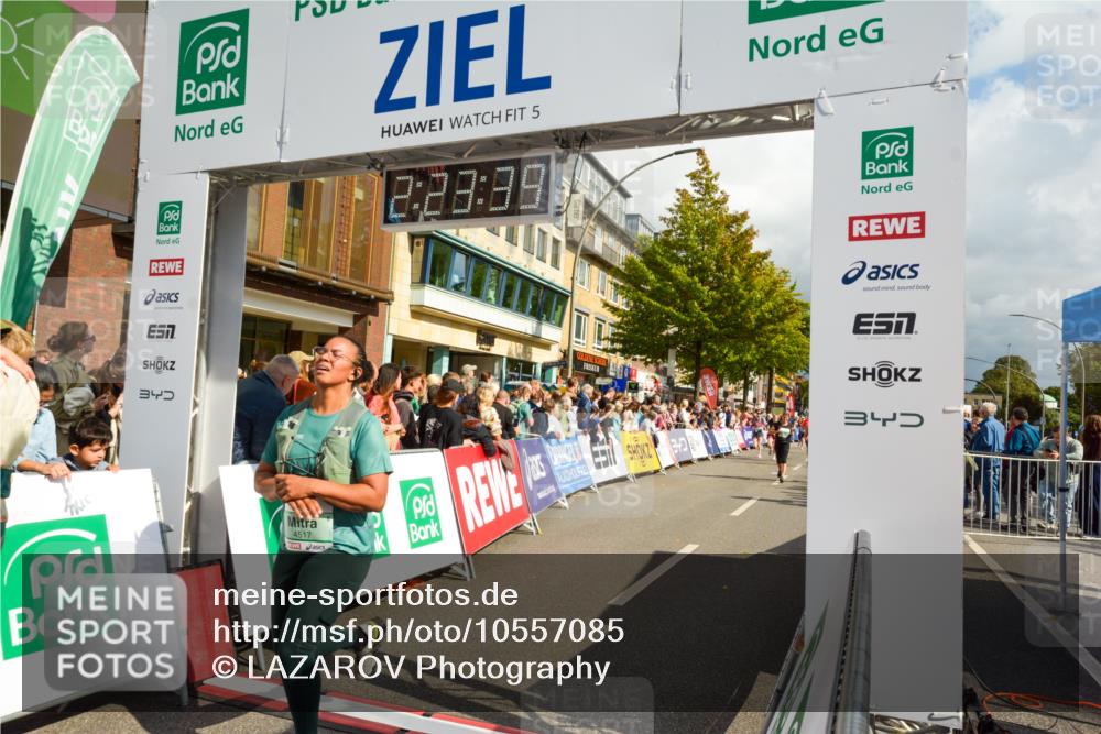 20.09.2026 - PSD Bank Halbmarathon LAZAROV Photography http://msf.ph/oto/10557085 20.09.2026 12:23:38 Ziel 1324, 1513, 1884, 1917, 1918, 2384, 2414, 2483, 2624, 3595, 3650, 3807, 3978, 4517 meine-sportfotos.de