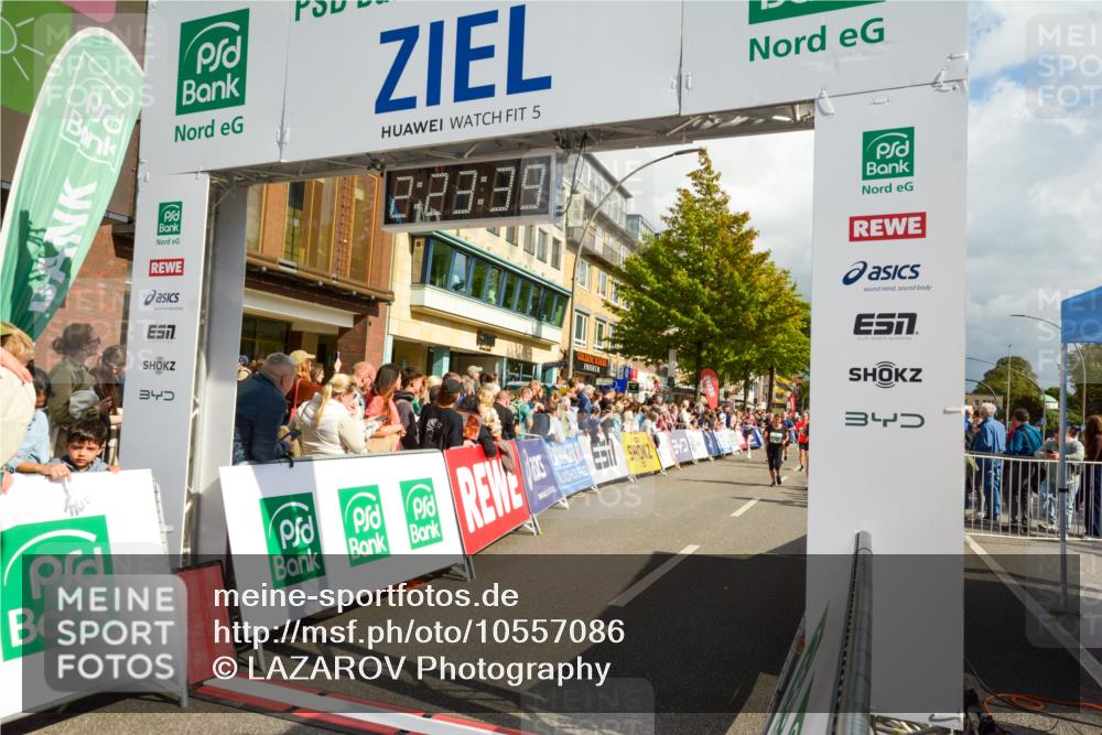 20.09.2026 - PSD Bank Halbmarathon LAZAROV Photography http://msf.ph/oto/10557086 20.09.2026 12:23:39 Ziel 1513, 1884, 1917, 1918, 2384, 2414, 2483, 2624, 3595, 3650, 3978, 4517 meine-sportfotos.de