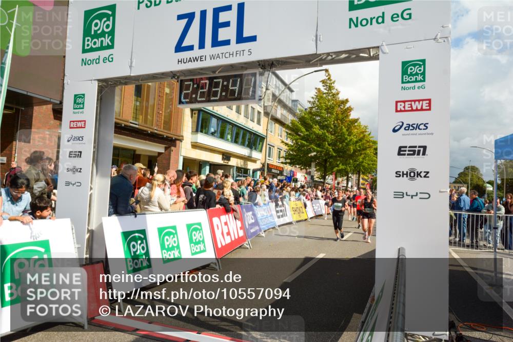 20.09.2026 - PSD Bank Halbmarathon LAZAROV Photography http://msf.ph/oto/10557094 20.09.2026 12:23:41 Ziel 1513, 1884, 1917, 1918, 1987, 2257, 2414, 2483, 2624, 2897, 3595, 3650, 3978, 4517 meine-sportfotos.de