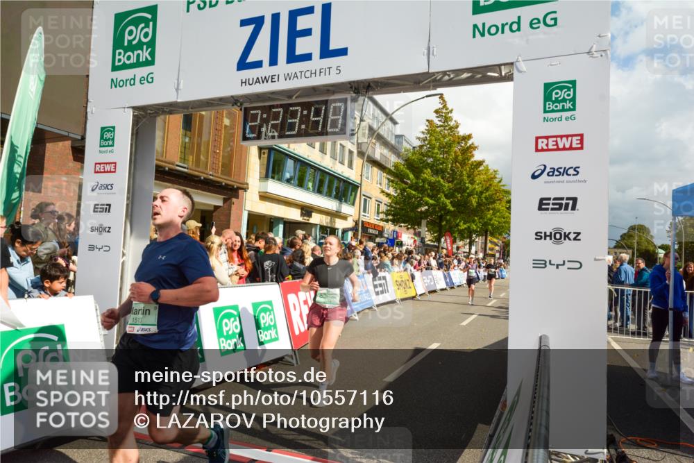 20.09.2026 - PSD Bank Halbmarathon LAZAROV Photography http://msf.ph/oto/10557116 20.09.2026 12:23:47 Ziel 1136, 1513, 1917, 1918, 1987, 2150, 2257, 2414, 2483, 2897, 3595 meine-sportfotos.de