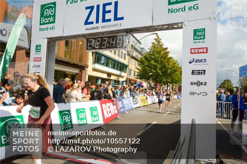 20.09.2026 - PSD Bank Halbmarathon LAZAROV Photography http://msf.ph/oto/10557122 20.09.2026 12:23:49 Ziel 1136, 1513, 1917, 1918, 1987, 2150, 2257, 2414, 2483, 2897, 3595 meine-sportfotos.de