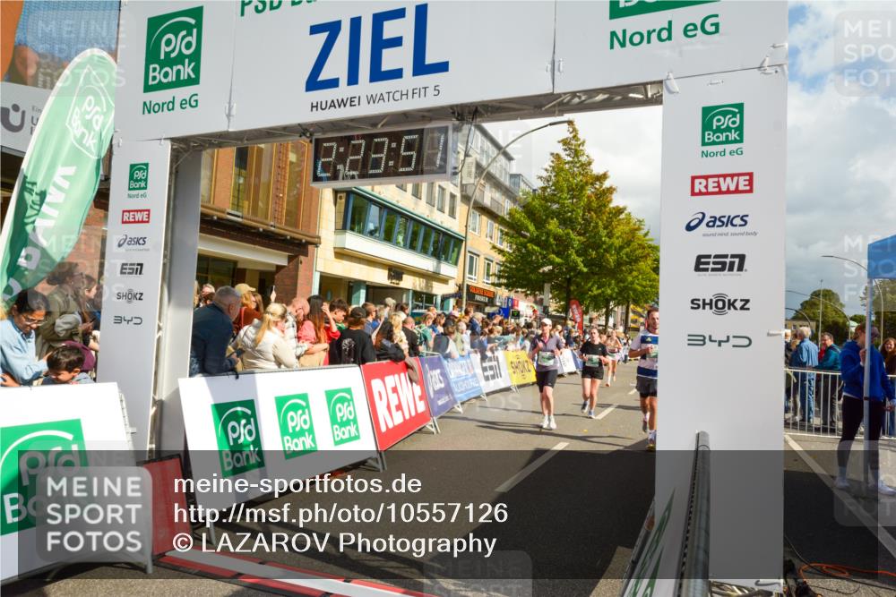 20.09.2026 - PSD Bank Halbmarathon LAZAROV Photography http://msf.ph/oto/10557126 20.09.2026 12:23:50 Ziel 1136, 1513, 1917, 1918, 1987, 2150, 2257, 2414, 2483, 2897, 3534, 3595 meine-sportfotos.de