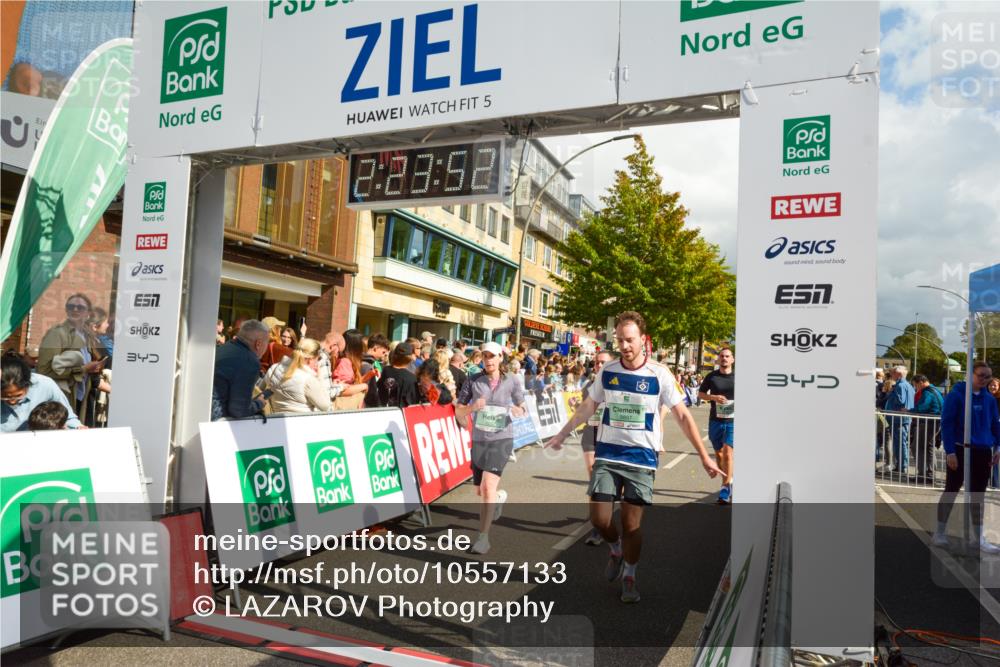 20.09.2026 - PSD Bank Halbmarathon LAZAROV Photography http://msf.ph/oto/10557133 20.09.2026 12:23:52 Ziel 1136, 1513, 1913, 1987, 2150, 2257, 2414, 2483, 2889, 2897, 3534, 3830 meine-sportfotos.de
