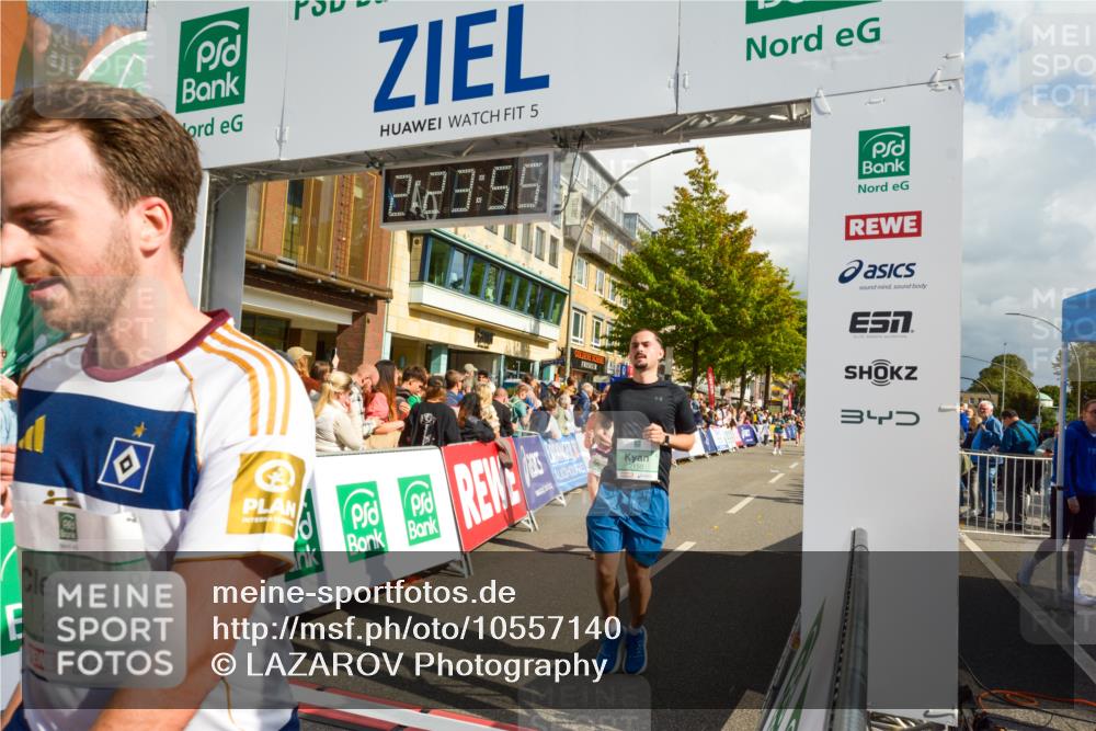 20.09.2026 - PSD Bank Halbmarathon LAZAROV Photography http://msf.ph/oto/10557140 20.09.2026 12:23:54 Ziel 1136, 1811, 1913, 1987, 2150, 2257, 2414, 2889, 2897, 3534, 3830 meine-sportfotos.de