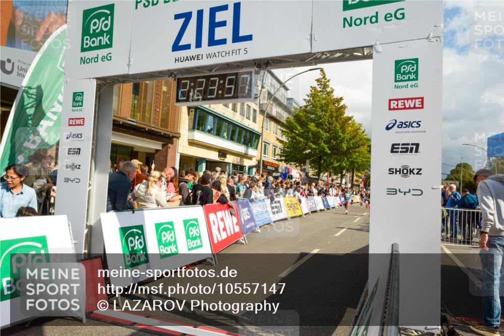 20.09.2026 - PSD Bank Halbmarathon LAZAROV Photography http://msf.ph/oto/10557147 20.09.2026 12:23:56 Ziel 1136, 1811, 1913, 1987, 2150, 2257, 2889, 2897, 3534, 3830 meine-sportfotos.de
