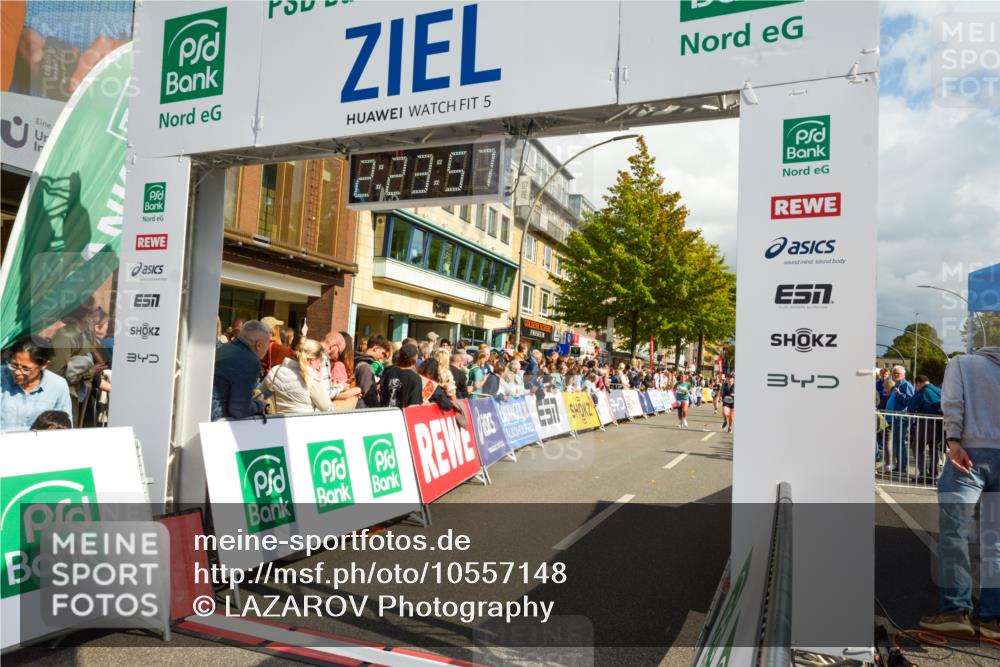 20.09.2026 - PSD Bank Halbmarathon LAZAROV Photography http://msf.ph/oto/10557148 20.09.2026 12:23:57 Ziel 1136, 1811, 1913, 1987, 2150, 2257, 2889, 2897, 3534, 3830 meine-sportfotos.de