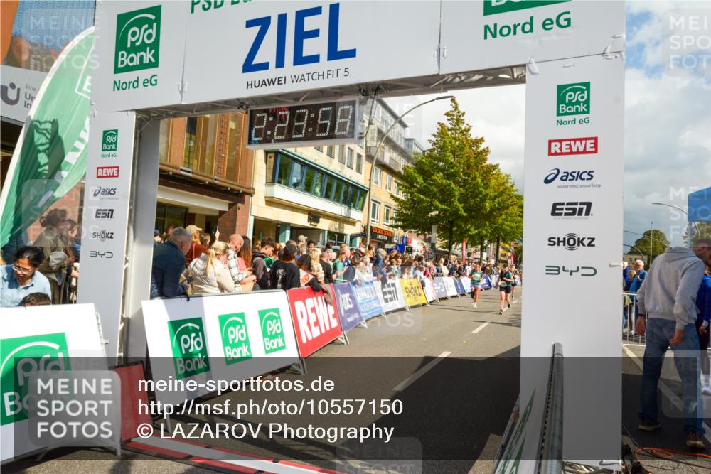 20.09.2026 - PSD Bank Halbmarathon LAZAROV Photography http://msf.ph/oto/10557150 20.09.2026 12:23:58 Ziel 1136, 1811, 1913, 1987, 2150, 2257, 2889, 2897, 3534, 3830 meine-sportfotos.de