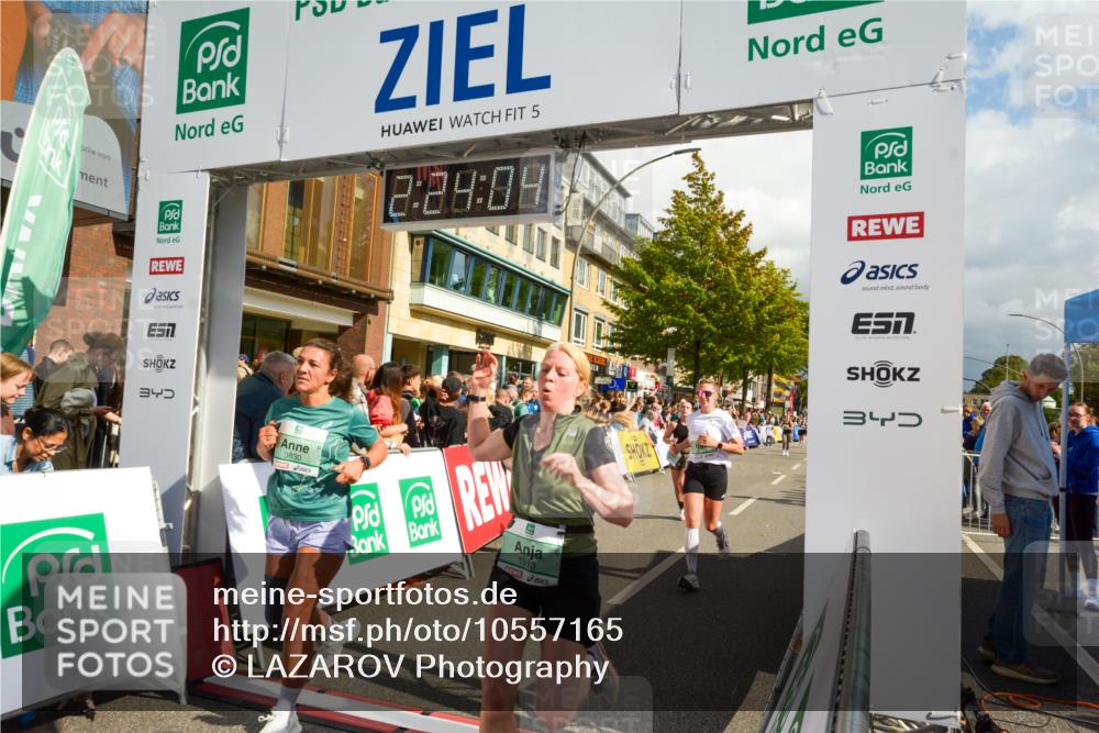 20.09.2026 - PSD Bank Halbmarathon LAZAROV Photography http://msf.ph/oto/10557165 20.09.2026 12:24:03 Ziel 1578, 1811, 1913, 2889, 3534, 3830 meine-sportfotos.de