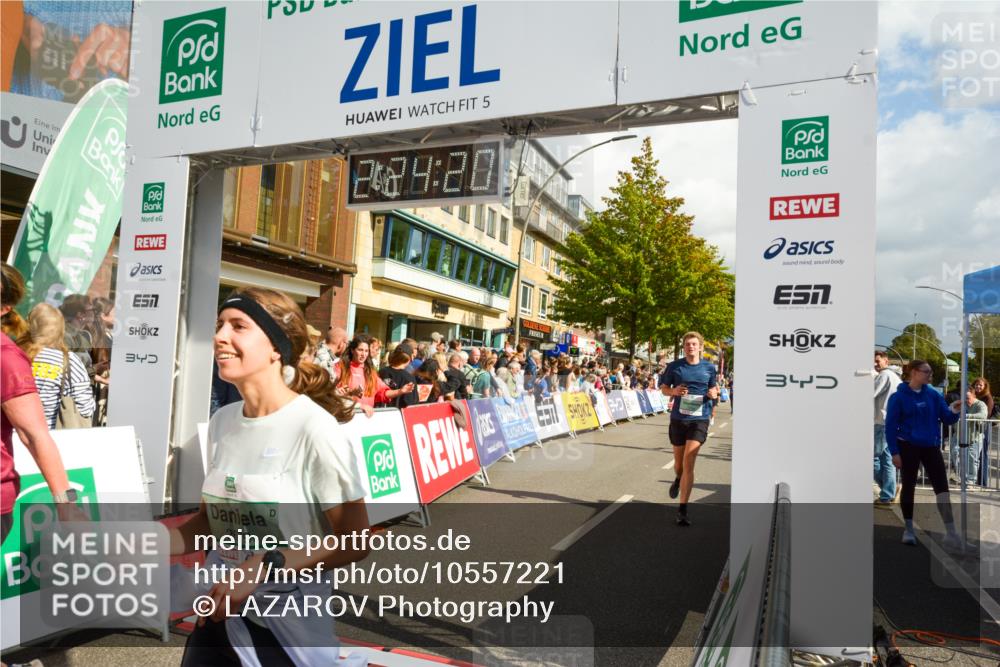 20.09.2026 - PSD Bank Halbmarathon LAZAROV Photography http://msf.ph/oto/10557221 20.09.2026 12:24:20 Ziel 1423, 1573, 1578, 1608, 1734, 1794, 2107, 2112, 2664, 2679, 2960, 3517, 4727 meine-sportfotos.de