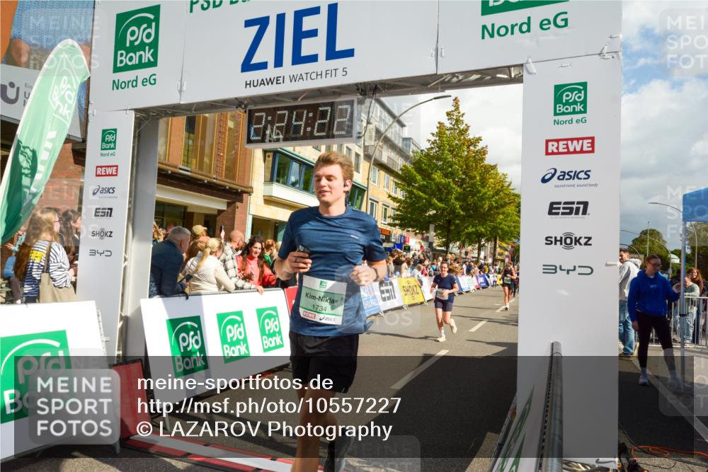 20.09.2026 - PSD Bank Halbmarathon LAZAROV Photography http://msf.ph/oto/10557227 20.09.2026 12:24:21 Ziel 1423, 1573, 1608, 1734, 1794, 2107, 2112, 2664, 2679, 2960, 3517, 4727 meine-sportfotos.de