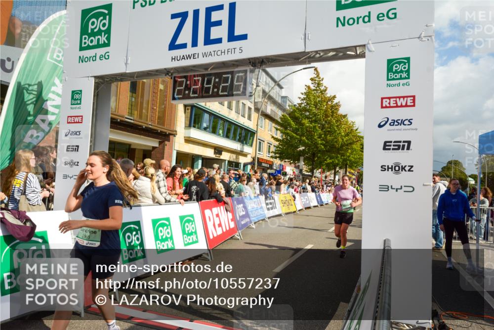 20.09.2026 - PSD Bank Halbmarathon LAZAROV Photography http://msf.ph/oto/10557237 20.09.2026 12:24:24 Ziel 1423, 1573, 1734, 1794, 1832, 2107, 2679, 2960, 3517, 4713, 4727 meine-sportfotos.de