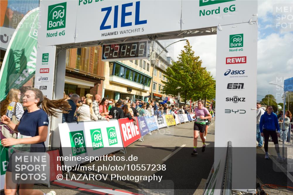 20.09.2026 - PSD Bank Halbmarathon LAZAROV Photography http://msf.ph/oto/10557238 20.09.2026 12:24:24 Ziel 1423, 1573, 1734, 1794, 1832, 2107, 2679, 2960, 3517, 4713, 4727 meine-sportfotos.de