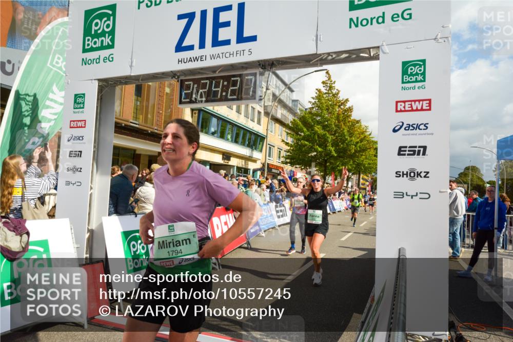 20.09.2026 - PSD Bank Halbmarathon LAZAROV Photography http://msf.ph/oto/10557245 20.09.2026 12:24:26 Ziel 1573, 1734, 1794, 1832, 2107, 2960, 3517, 4713 meine-sportfotos.de