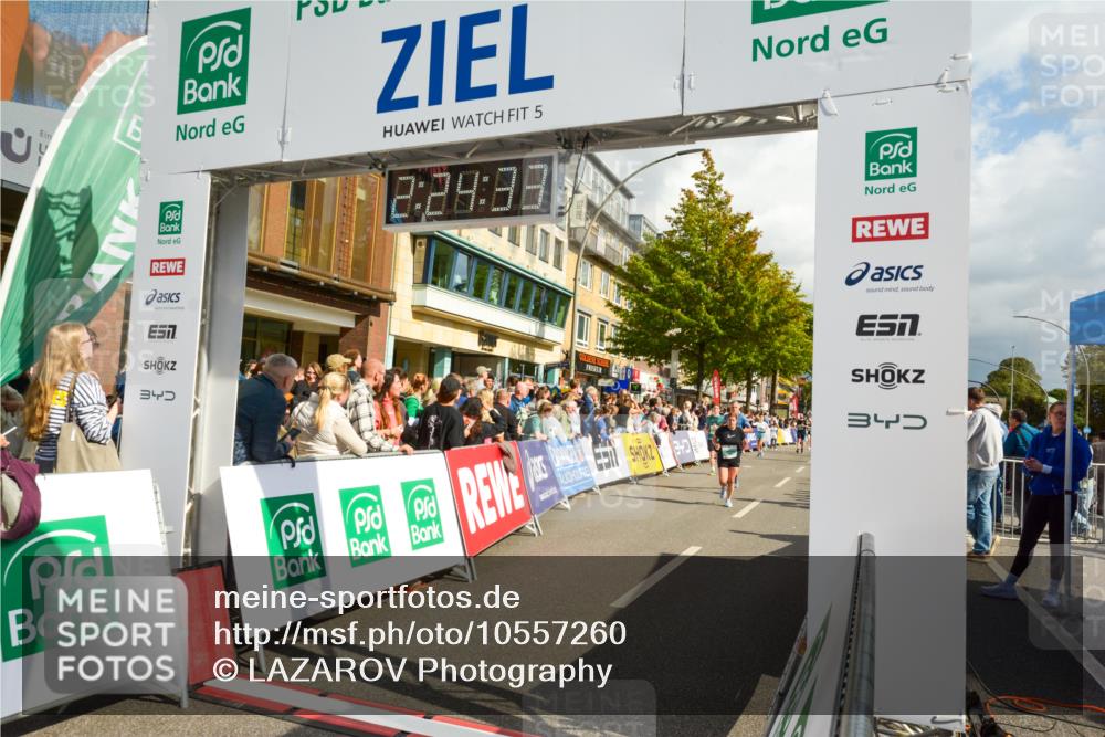 20.09.2026 - PSD Bank Halbmarathon LAZAROV Photography http://msf.ph/oto/10557260 20.09.2026 12:24:32 Ziel 1573, 1644, 1794, 1832, 1857, 2107, 2289, 2442, 3517, 4034, 4713 meine-sportfotos.de