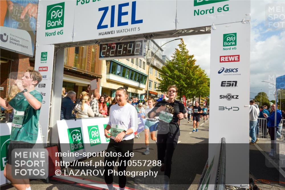 20.09.2026 - PSD Bank Halbmarathon LAZAROV Photography http://msf.ph/oto/10557288 20.09.2026 12:24:41 Ziel 1009, 1033, 1043, 1161, 1242, 1439, 1503, 1644, 1688, 1768, 1832, 1857, 1932, 2083, 2167, 2289, 2442, 3419, 3453, 3533, 4034, 4077, 4332, 4713 meine-sportfotos.de