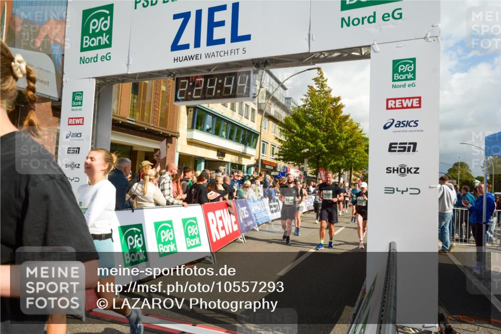 20.09.2026 - PSD Bank Halbmarathon LAZAROV Photography http://msf.ph/oto/10557293 20.09.2026 12:24:43 Ziel 1009, 1033, 1043, 1161, 1242, 1439, 1503, 1644, 1688, 1768, 1857, 1932, 2083, 2167, 2207, 2289, 2442, 2452, 3419, 3453, 3533, 3756, 4034, 4077, 4332 meine-sportfotos.de