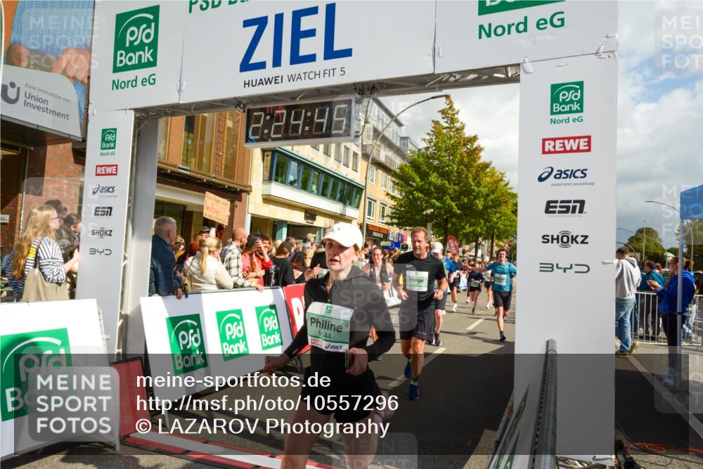 20.09.2026 - PSD Bank Halbmarathon LAZAROV Photography http://msf.ph/oto/10557296 20.09.2026 12:24:44 Ziel 1009, 1033, 1043, 1161, 1242, 1439, 1503, 1644, 1688, 1768, 1857, 1932, 2083, 2135, 2167, 2207, 2289, 2442, 2452, 3419, 3453, 3533, 3756, 4034, 4077, 4332 meine-sportfotos.de