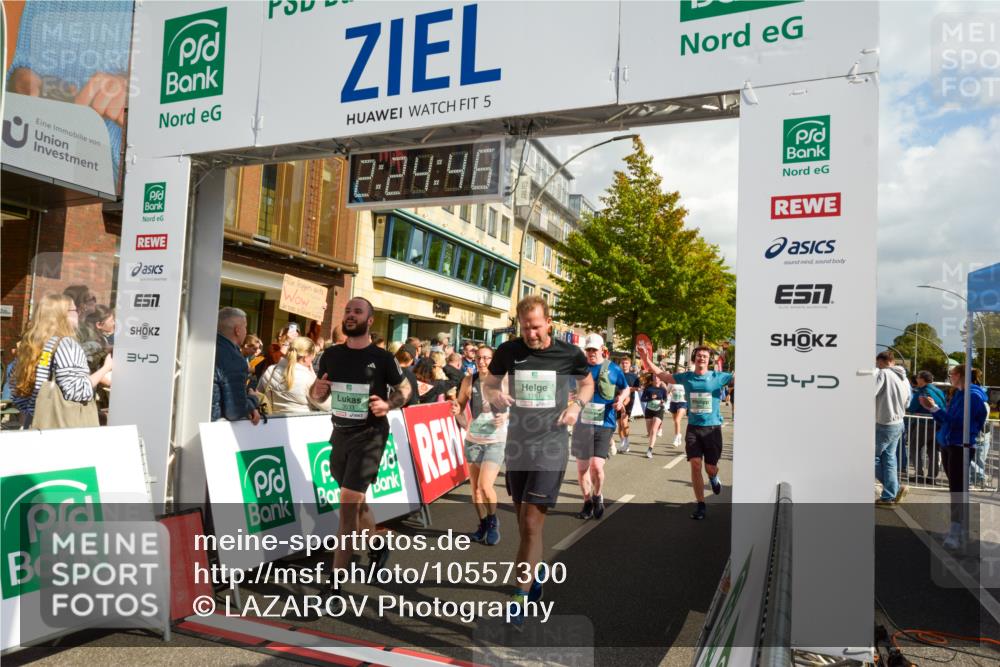 20.09.2026 - PSD Bank Halbmarathon LAZAROV Photography http://msf.ph/oto/10557300 20.09.2026 12:24:45 Ziel 1009, 1033, 1043, 1161, 1242, 1439, 1503, 1644, 1654, 1688, 1768, 1857, 1932, 2083, 2135, 2167, 2207, 2289, 2442, 2452, 2658, 3419, 3453, 3533, 3756, 4034, 4077, 4190, 4332 meine-sportfotos.de