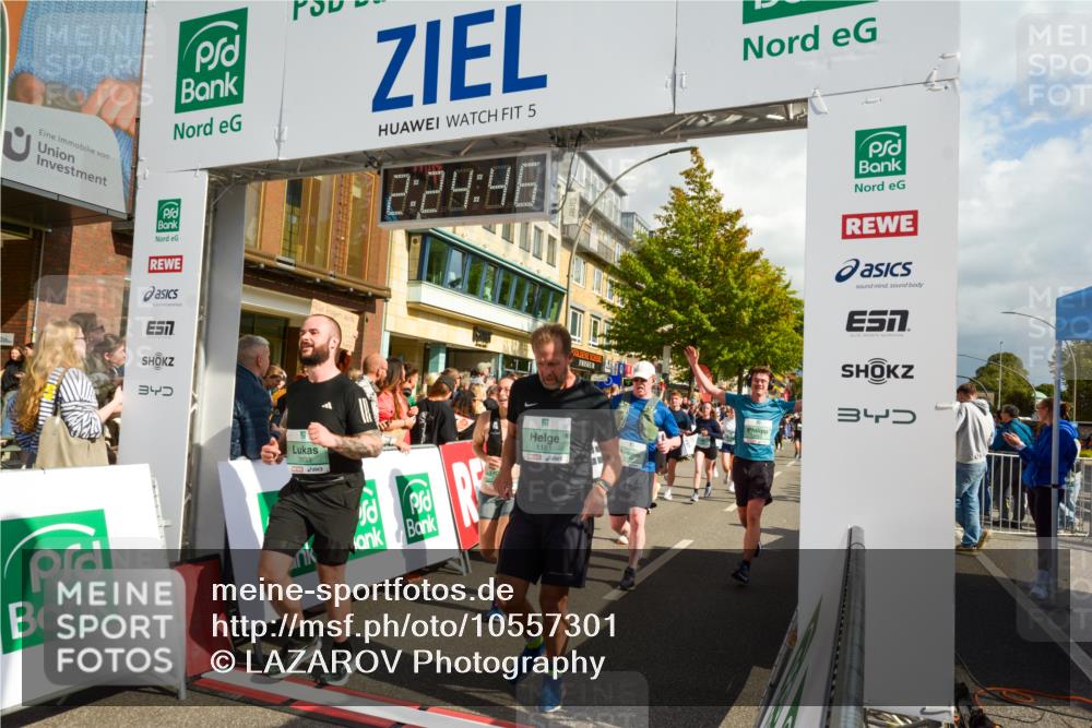 20.09.2026 - PSD Bank Halbmarathon LAZAROV Photography http://msf.ph/oto/10557301 20.09.2026 12:24:45 Ziel 1009, 1033, 1043, 1161, 1242, 1439, 1503, 1644, 1654, 1688, 1768, 1857, 1932, 2083, 2135, 2167, 2207, 2289, 2442, 2452, 2658, 3419, 3453, 3533, 3756, 4034, 4077, 4190, 4332 meine-sportfotos.de