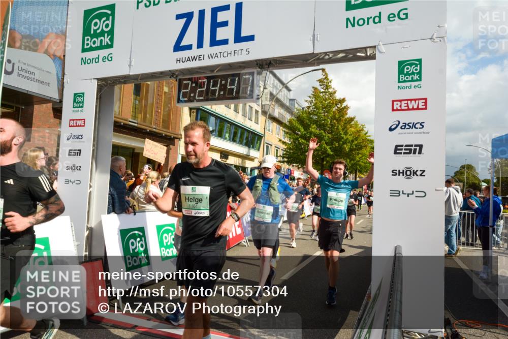 20.09.2026 - PSD Bank Halbmarathon LAZAROV Photography http://msf.ph/oto/10557304 20.09.2026 12:24:46 Ziel 1009, 1033, 1043, 1161, 1242, 1439, 1503, 1644, 1654, 1688, 1768, 1857, 1932, 2083, 2135, 2167, 2207, 2289, 2442, 2452, 2658, 3419, 3453, 3533, 3756, 4034, 4077, 4190, 4332 meine-sportfotos.de