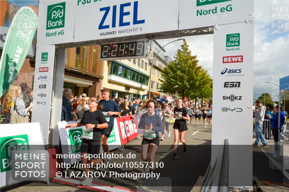 20.09.2026 - PSD Bank Halbmarathon LAZAROV Photography http://msf.ph/oto/10557310 20.09.2026 12:24:48 Ziel 1009, 1033, 1043, 1161, 1242, 1439, 1503, 1633, 1644, 1654, 1688, 1768, 1857, 1932, 2083, 2135, 2167, 2207, 2289, 2328, 2452, 2596, 2658, 2798, 3419, 3453, 3510, 3533, 3756, 4077, 4190, 4332 meine-sportfotos.de