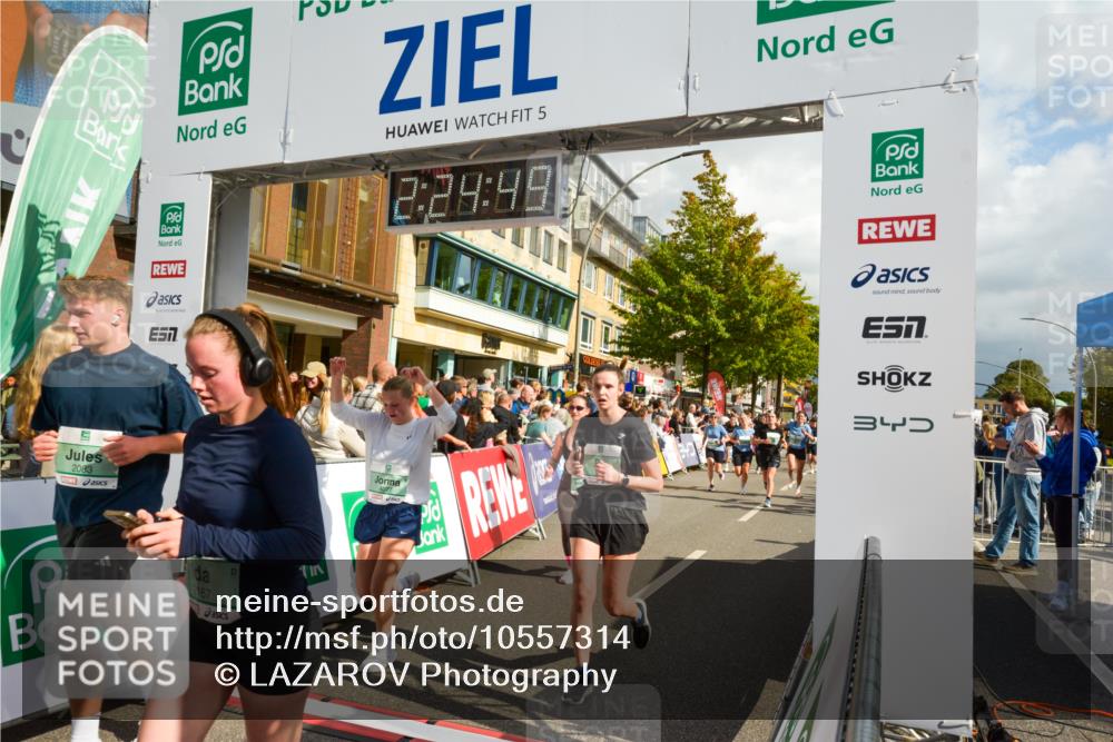20.09.2026 - PSD Bank Halbmarathon LAZAROV Photography http://msf.ph/oto/10557314 20.09.2026 12:24:49 Ziel 1009, 1033, 1043, 1161, 1242, 1439, 1503, 1633, 1644, 1654, 1688, 1768, 1932, 2083, 2135, 2167, 2207, 2289, 2328, 2452, 2596, 2658, 2798, 3419, 3453, 3510, 3533, 3756, 4077, 4190, 4332, 4663 meine-sportfotos.de
