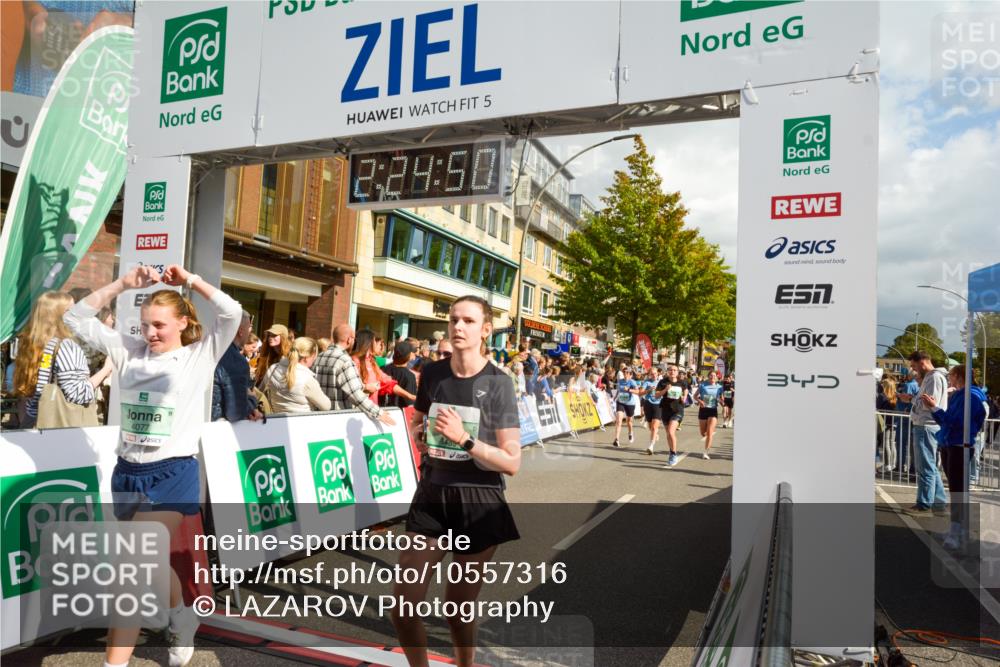 20.09.2026 - PSD Bank Halbmarathon LAZAROV Photography http://msf.ph/oto/10557316 20.09.2026 12:24:49 Ziel 1009, 1033, 1043, 1161, 1242, 1439, 1503, 1633, 1644, 1654, 1688, 1768, 1932, 2083, 2135, 2167, 2207, 2289, 2328, 2452, 2596, 2658, 2798, 3419, 3453, 3510, 3533, 3756, 4077, 4190, 4332, 4663 meine-sportfotos.de