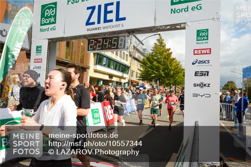 20.09.2026 - PSD Bank Halbmarathon LAZAROV Photography http://msf.ph/oto/10557344 20.09.2026 12:24:57 Ziel 1033, 1043, 1134, 1242, 1503, 1633, 1654, 1932, 2135, 2207, 2294, 2328, 2452, 2596, 2658, 2798, 3510, 3756, 4190, 4663 meine-sportfotos.de