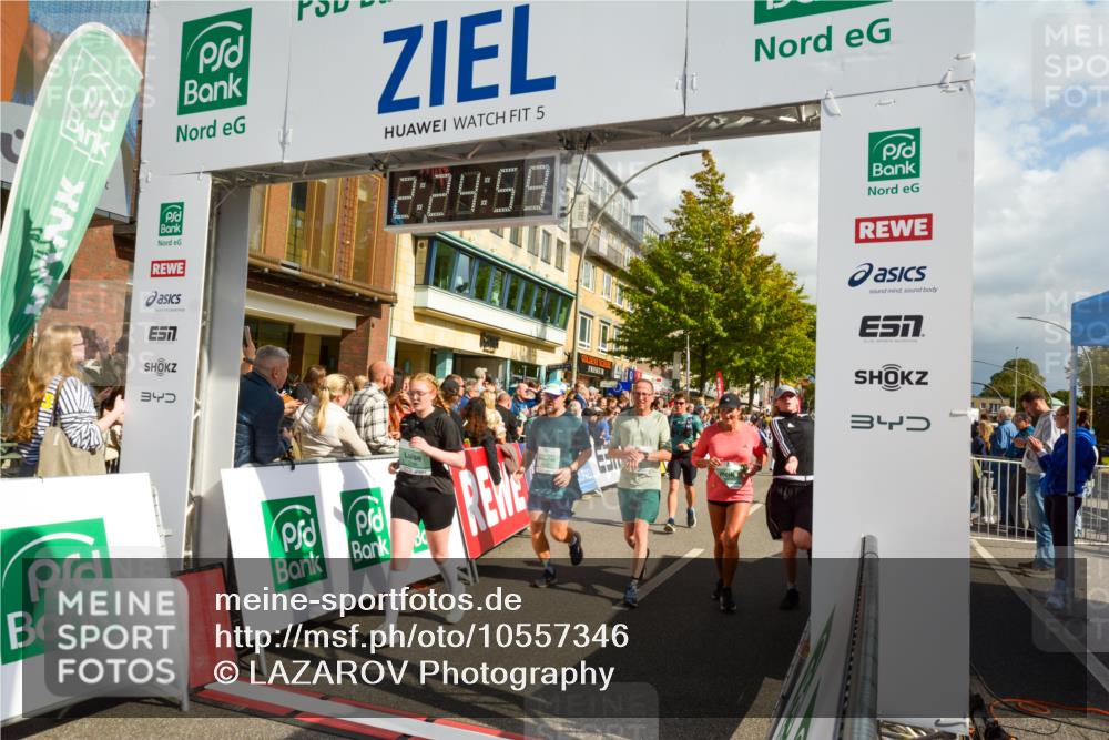 20.09.2026 - PSD Bank Halbmarathon LAZAROV Photography http://msf.ph/oto/10557346 20.09.2026 12:24:58 Ziel 1033, 1043, 1134, 1242, 1503, 1633, 1654, 1932, 2135, 2207, 2294, 2328, 2452, 2596, 2658, 2798, 3510, 3756, 4190, 4663 meine-sportfotos.de